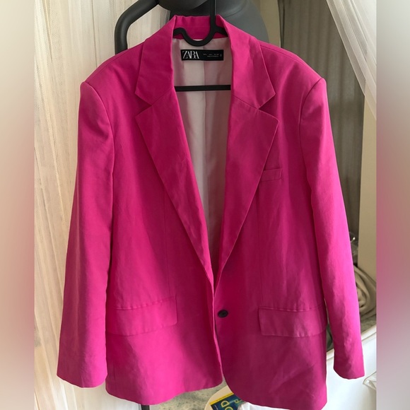 Vibrant Fuchsia Women's Oversized Blazer - Picture 2 of 6
